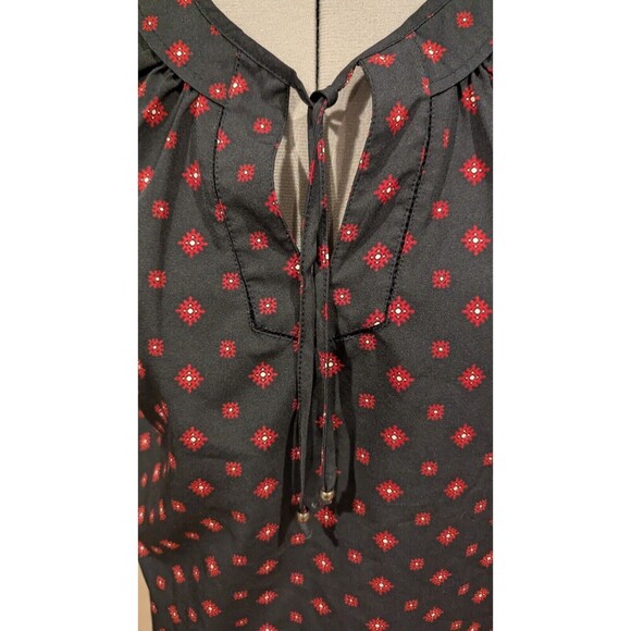 Tommy Hilfiger Women's Sz M Navy with red print career wear casual top preppy - Picture 2 of 6
